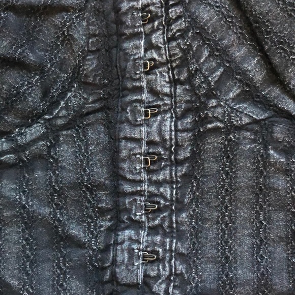 *SOLD* Black Crop Top - Picture 5 of 5